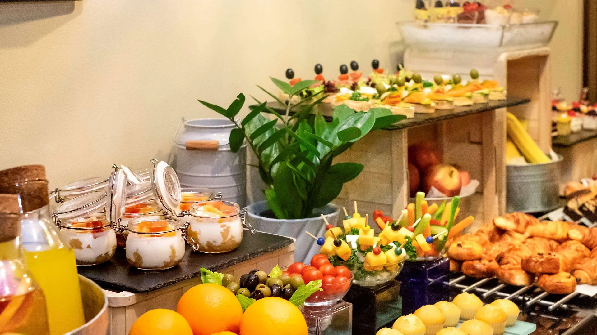 Novotel Deira Creekside Dubai 4*,